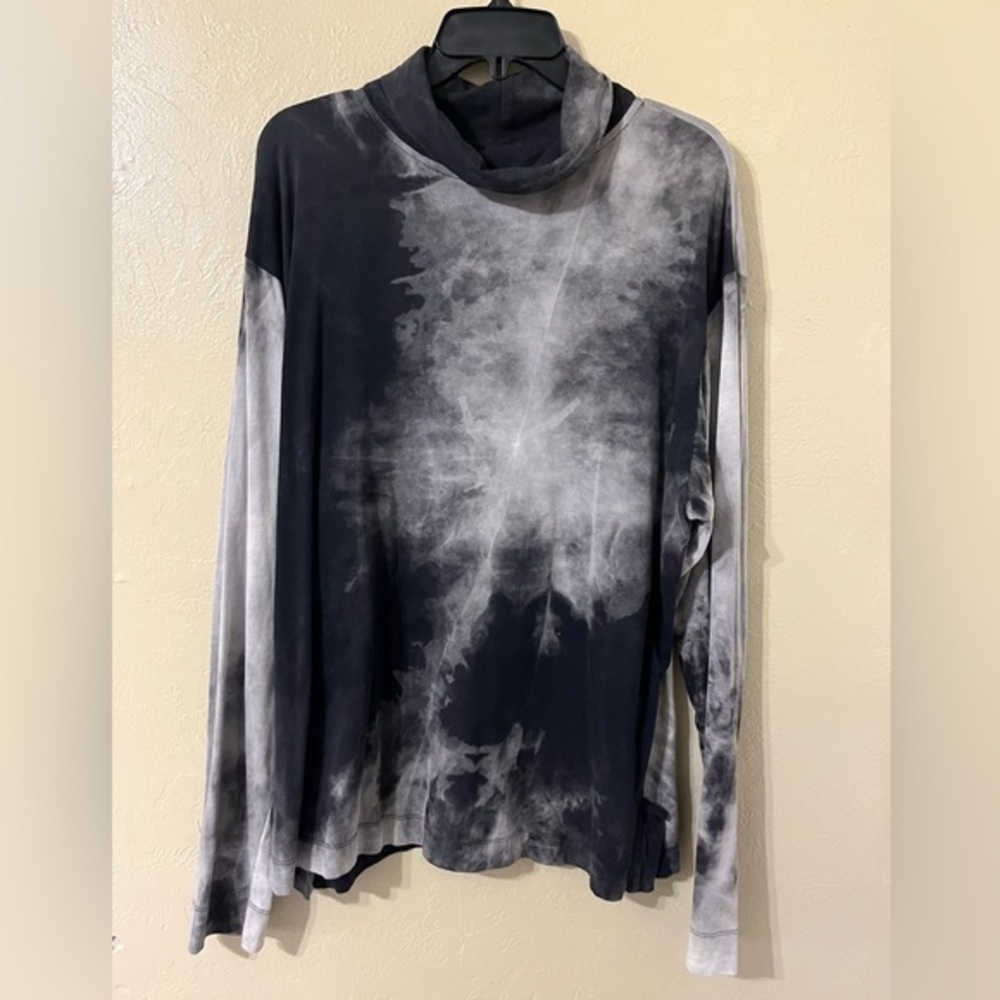Kedem Sasson Men Long Sleeve Shirt  Turtleneck Tie Dye